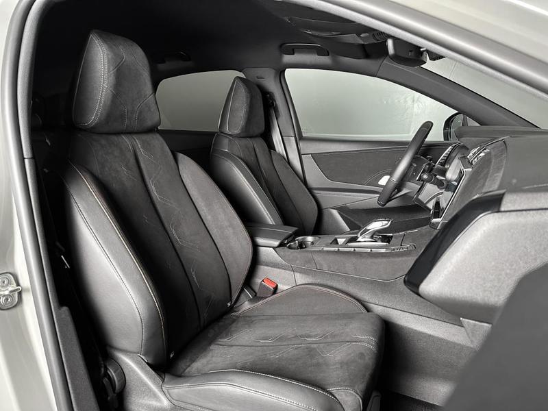 Ds Ds 7 Performance Line Bluehdi 130ch Eat8 Ja19p Digital Cockpit Alcantara Chauff Regul Camera Carplay