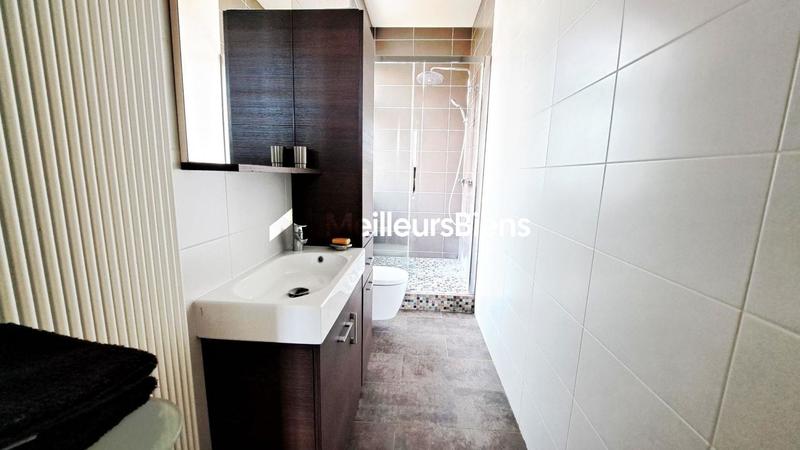 Maison - 320 m² - 10 pièces