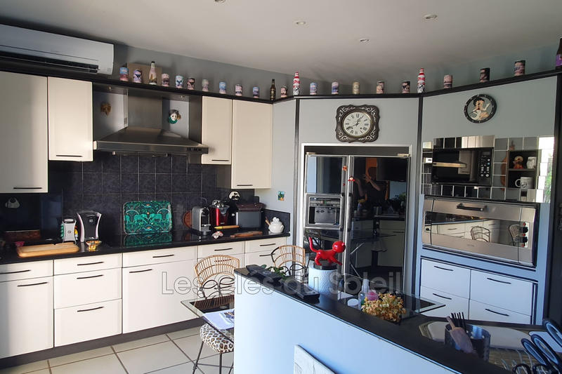 Viager - Villa - 185 m² - 6 pièces