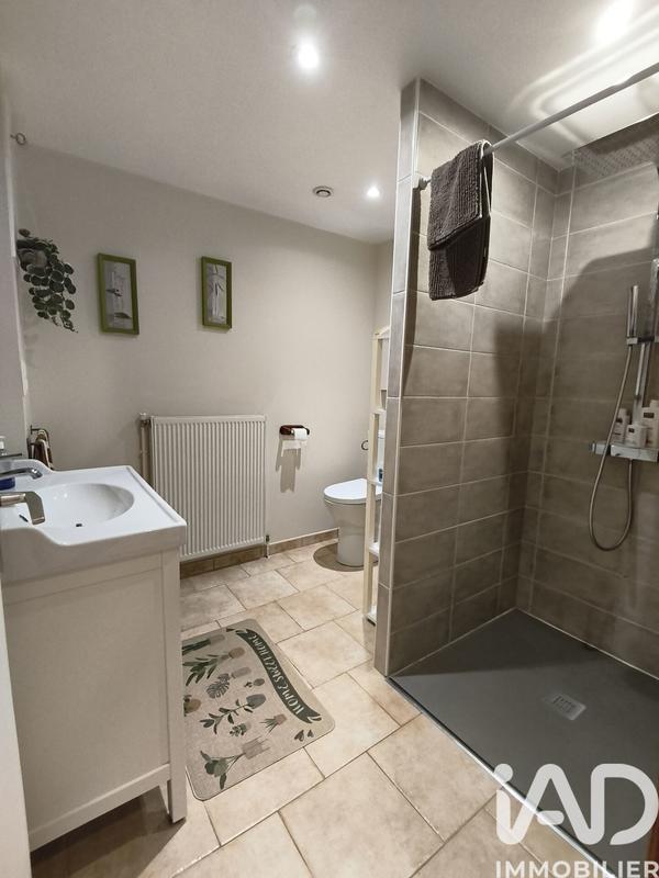 Maison - 260 m² - 9 pièces