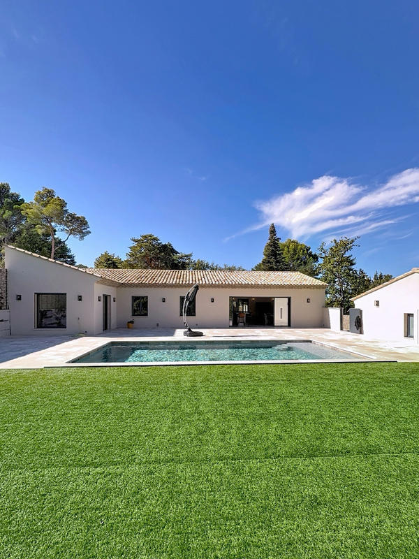 Villa - 151 m² - 5 pièces