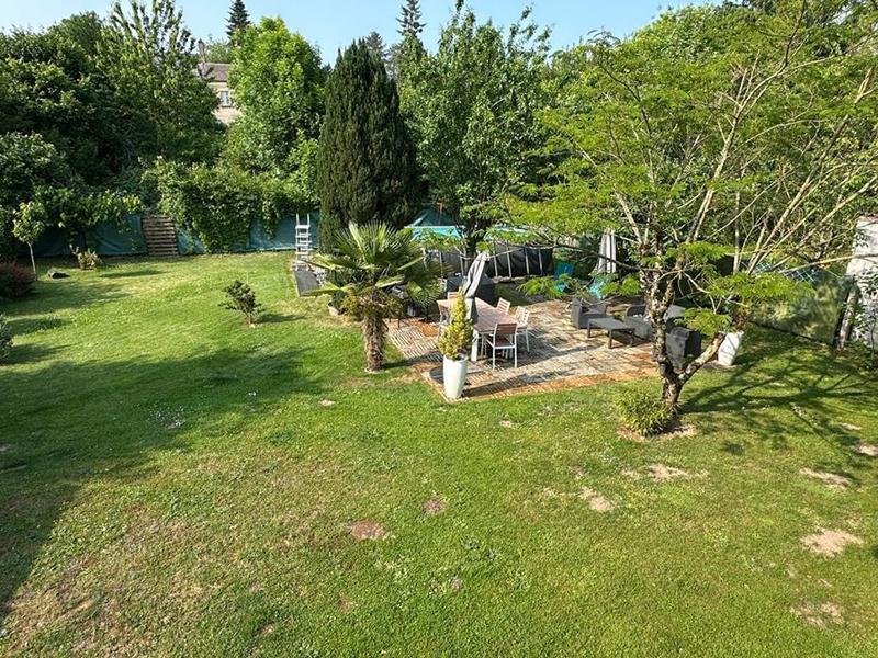 Maison - 200 m² - 8 pièces