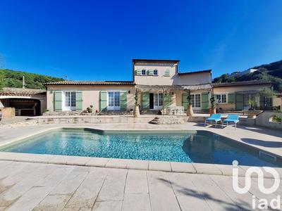 Maison - 185 m² - 5 pièces