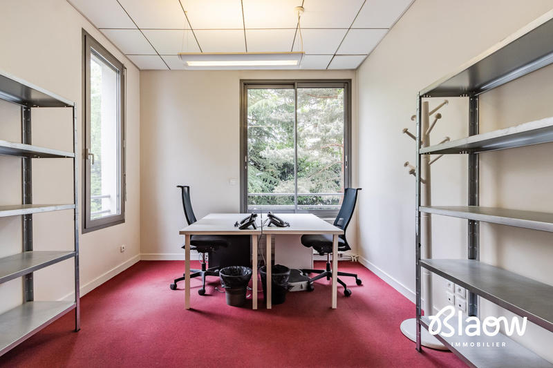 Maison - 345 m² - 18 pièces