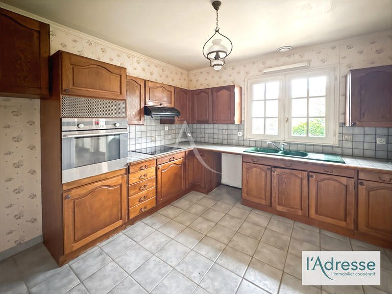 Maison - 90 m² - 5 pièces