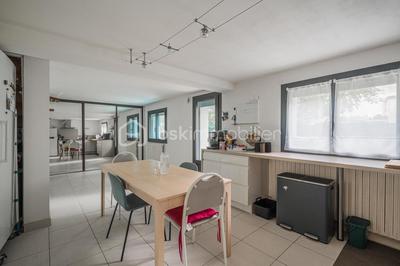 Maison - 135 m² - 6 pièces