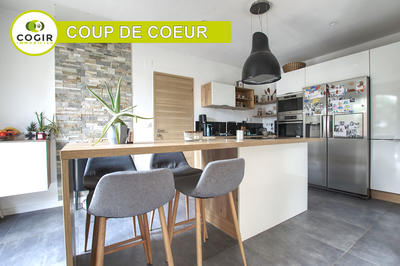 Maison - 123 m² - 6 pièces