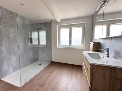 Maison - 161 m² - 8 pièces