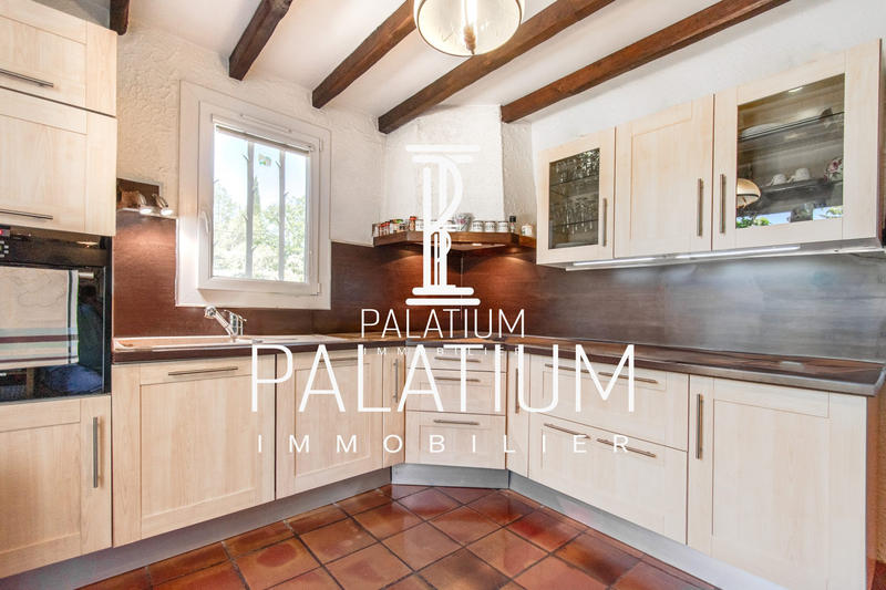 Villa - 175 m² - 8 pièces