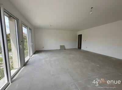Maison - 107 m² - 4 pièces