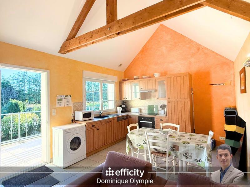 Maison - 340 m² - 16 pièces