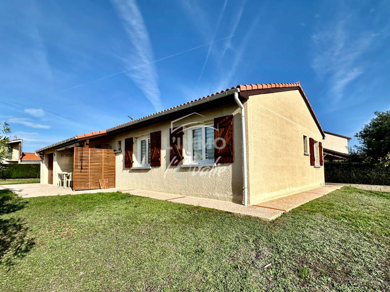 Maison - 99 m² - 5 pièces