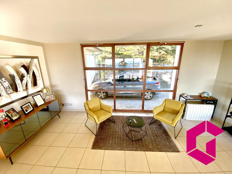 Maison - 174 m² - 5 pièces