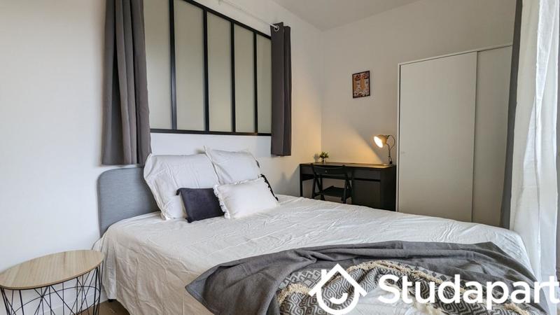 Chambre - 11 m² - 1 pièce