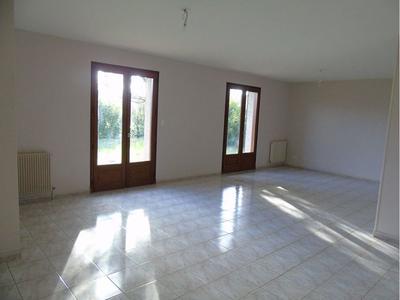 Maison traditionnelle - 104 m² - 4 pièces