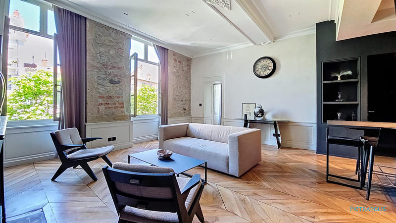 Appartement - 89 m² - 3 pièces