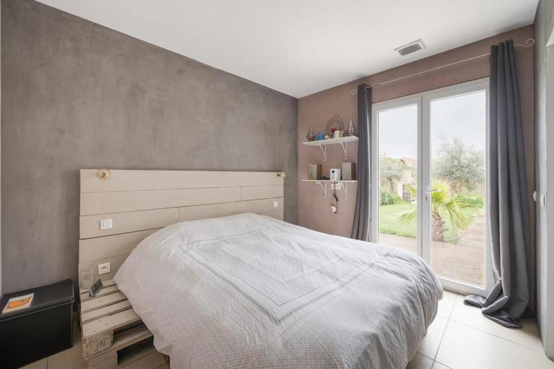 Villa - 260 m² - 10 pièces