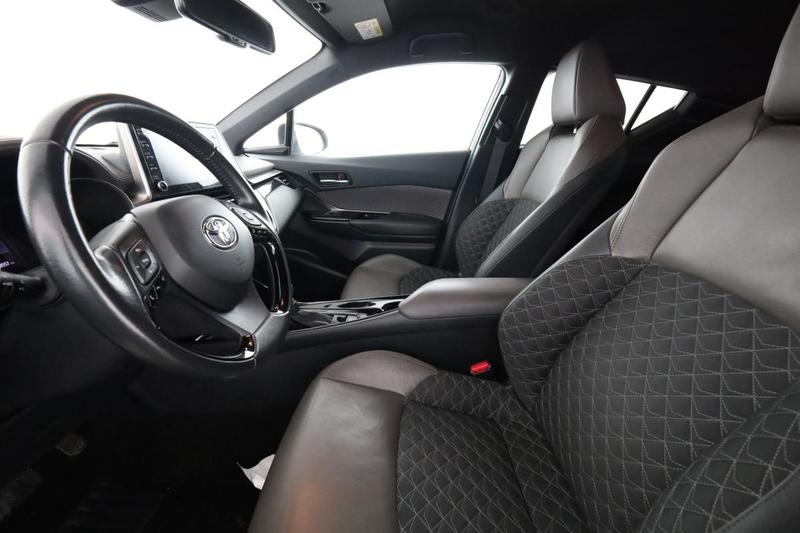 Toyota c-Hr 2.0 Hybride Distinctive 184 ch