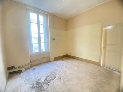 Appartement - 120 m² - 5 pièces