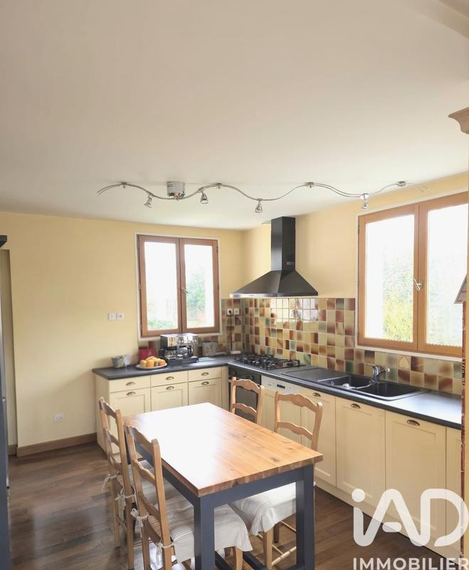 Maison - 92 m² - 4 pièces