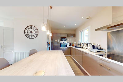 Maison - 97 m² - 4 pièces