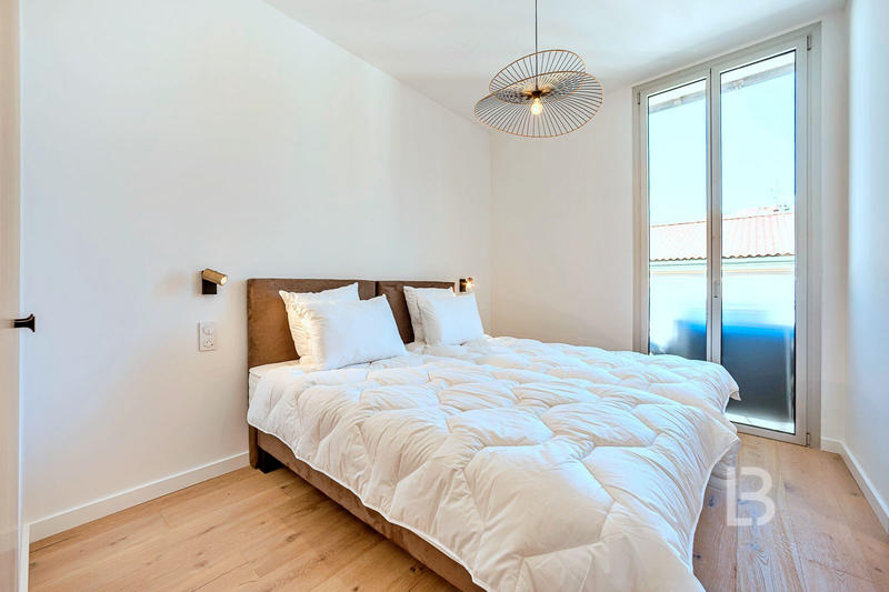 Appartement - 85 m² - 4 pièces