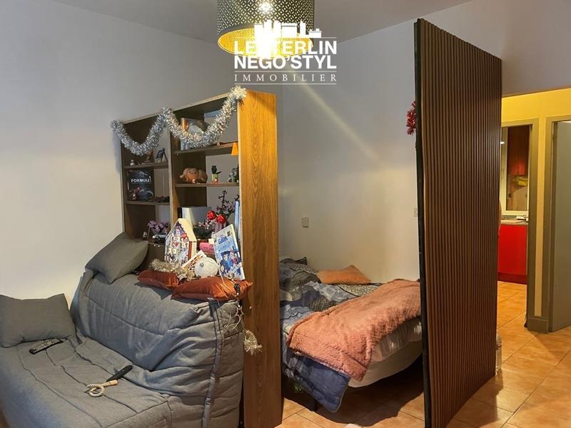 Studio - 30 m² - 1 pièce