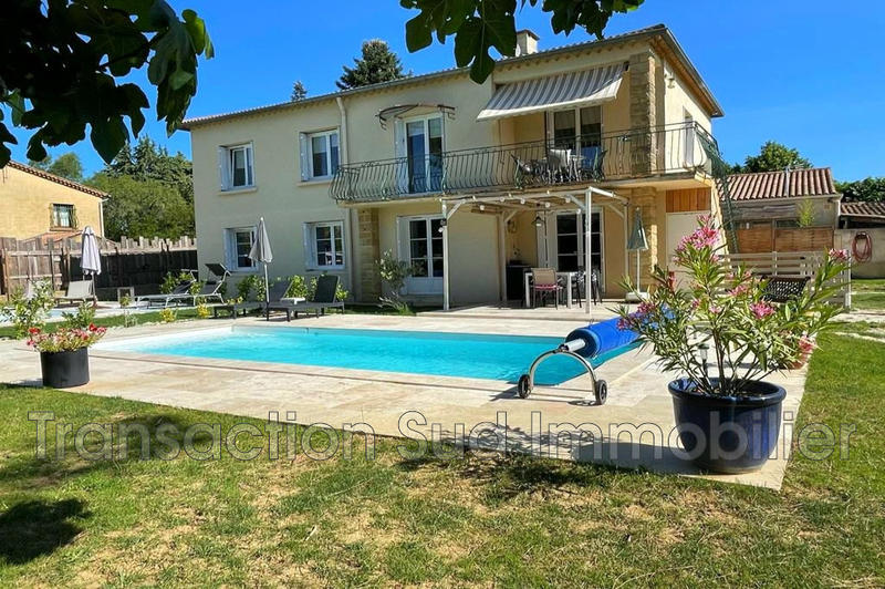 Local commercial - 235 m²