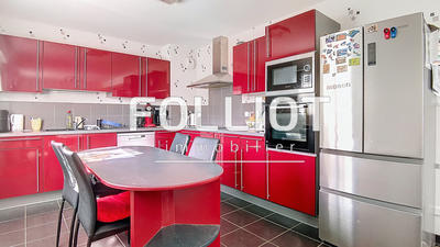 Maison - 102 m² - 6 pièces