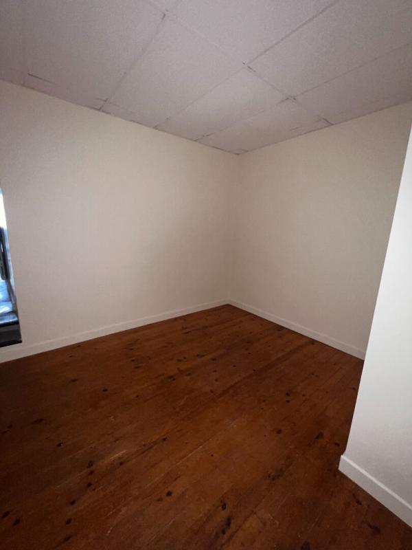 Immeuble - 650 m² - 1 pièce