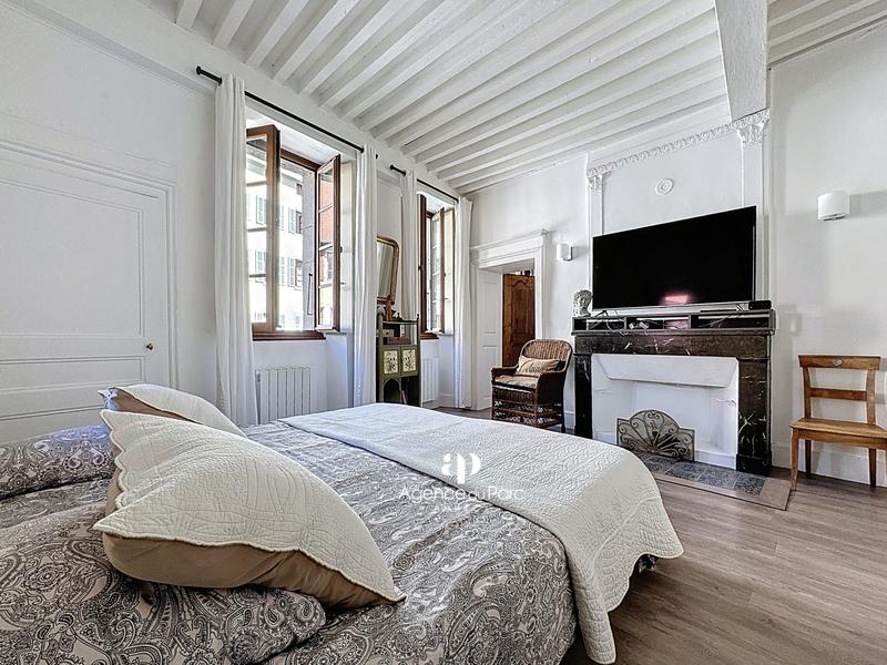 Appartement - 107 m² - 3 pièces