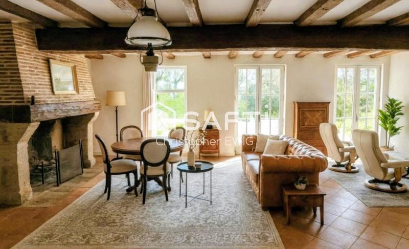 Maison - 200 m² - 6 pièces