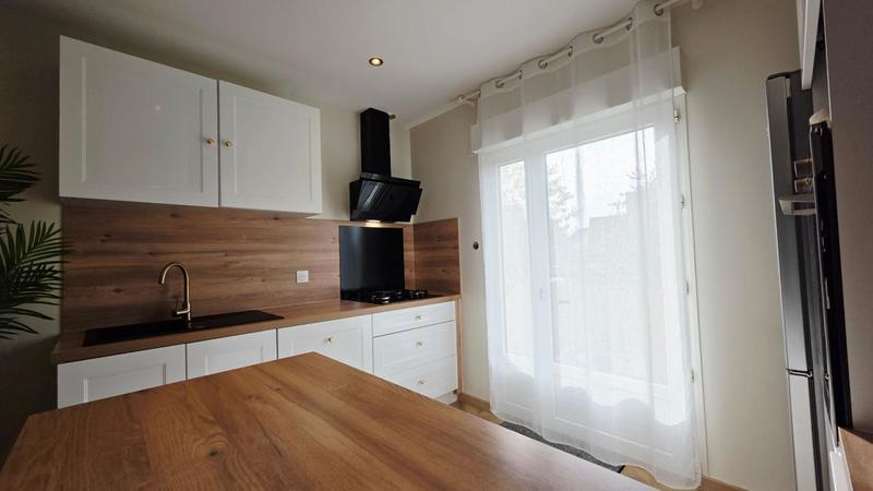 Maison - 83 m² - 5 pièces