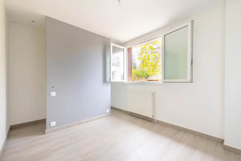 Maison - 122 m² - 5 pièces