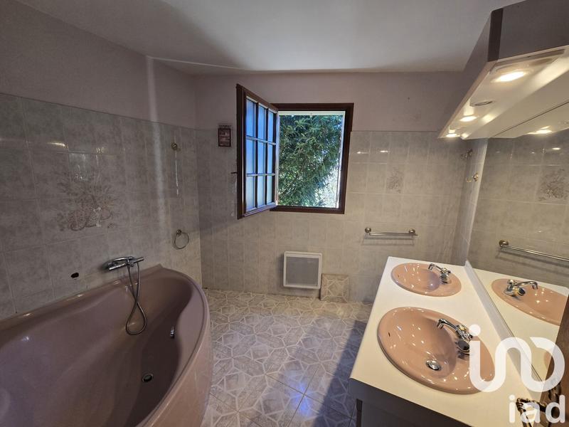 Maison - 183 m² - 7 pièces