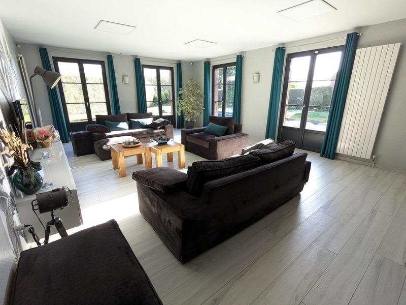 Maison - 217 m² - 7 pièces