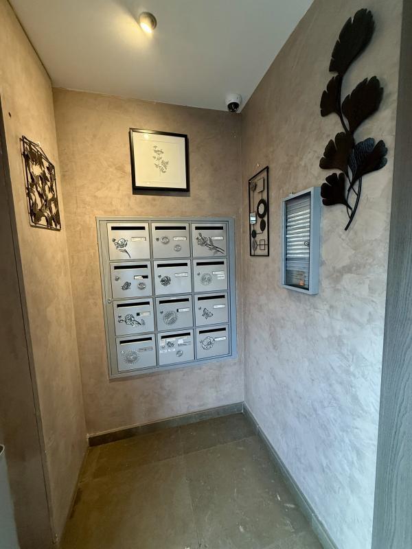 Appartement - 100 m² - 4 pièces