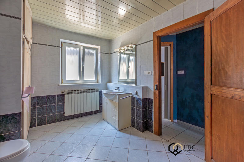 Appartement - 106 m² - 4 pièces