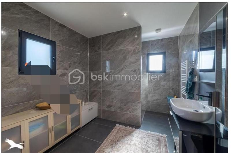 Maison - 123 m² - 6 pièces