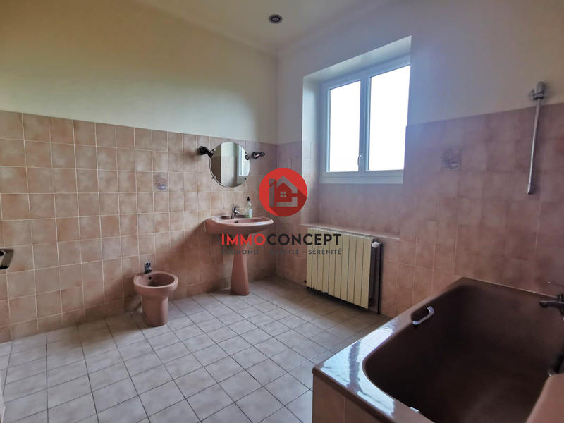 Maison - 193 m² - 7 pièces