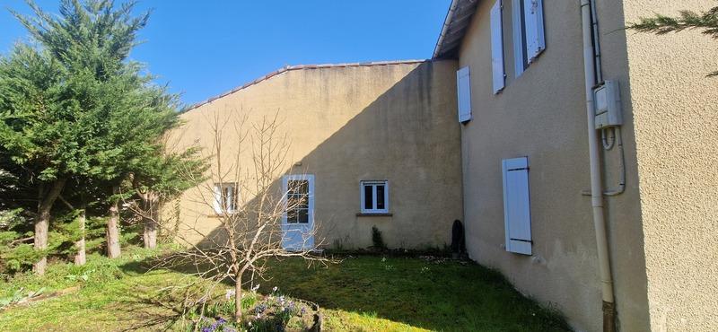 Maison - 200 m² - 6 pièces