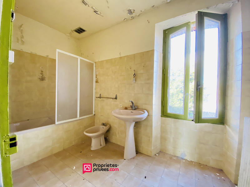 Maison - 160 m² - 8 pièces