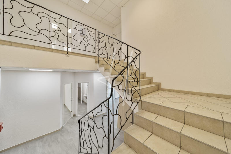 Local d'activités - 600 m²