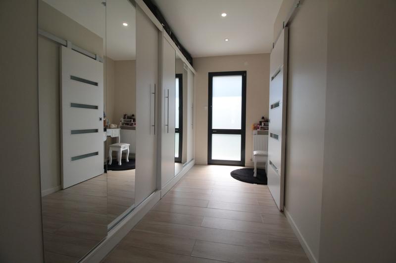 Maison contemporaine - 215 m² - 7 pièces