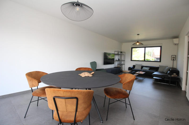 Maison - 136 m² - 4 pièces