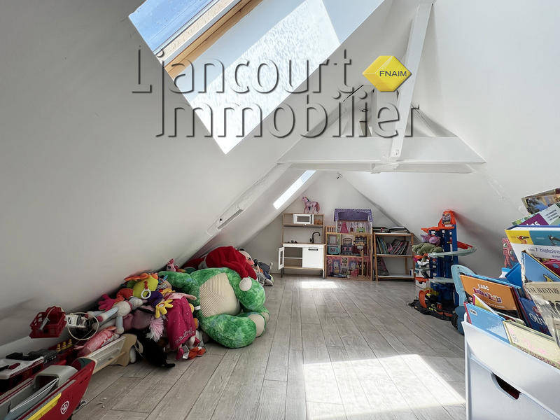 Maison - 144 m² - 6 pièces