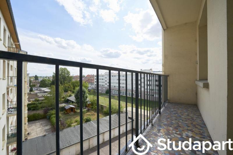 Chambre - 9 m² - 1 pièce