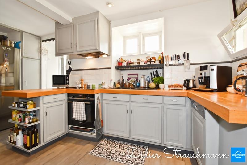 Maison - 322 m² - 8 pièces