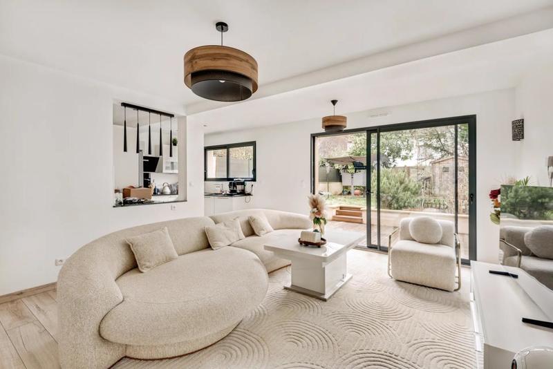 Maison - 130 m² - 6 pièces