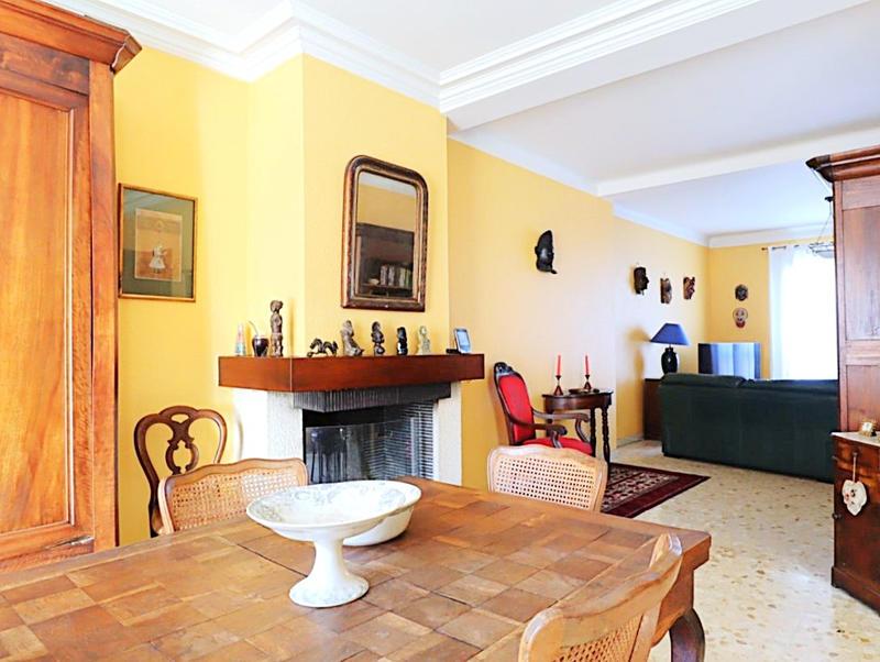 Villa - 178 m² - 6 pièces